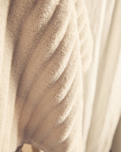 Load image into Gallery viewer, Navira 100% cotton beige bath towel 70 x 140cm - image 8