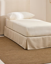 Load image into Gallery viewer, Jaira base cover in white chenille for 90 x 200cm bed - image 3