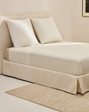 Load image into Gallery viewer, Simmel ecru linen blend top sheet for 180 cm bed - image 4