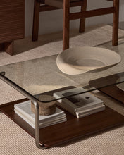 Load image into Gallery viewer, Ebenor beige ceramic centerpiece Ø 53 cm - image 4