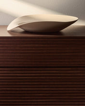 Load image into Gallery viewer, Ebenor beige ceramic centerpiece Ø 40 cm - image 3