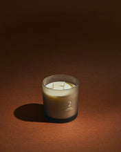 Load image into Gallery viewer, 400g Sweet Vanilla scented candle - image 3