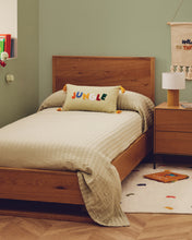 Load image into Gallery viewer, Rilune 100% cotton bedspread with light green embossed stripe effect for 90 cm bed - image 2