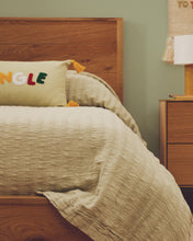 Load image into Gallery viewer, Rilune 100% cotton bedspread with light green embossed stripe effect for convertible cot - image 2