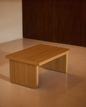 Load image into Gallery viewer, Oaq coffee table in oak wood veneer with natural finish, 89 x 62 cm FSC Mix Credit - image 5