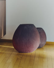 Load image into Gallery viewer, Rovena burgundy glass vase 43.5 cm - image 3