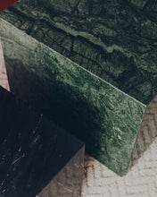 Load image into Gallery viewer, Sorein side table in black marble 40 x 40 cm - image 9