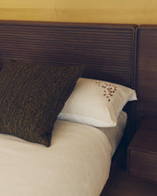 Load image into Gallery viewer, Virelda duvet cover and pillowcase set in beige cotton and linen with embroidered detail for 150cm bed - image 3