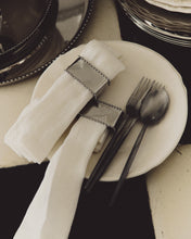 Load image into Gallery viewer, Nirela set of 2 stainless steel napkin rings - image 3