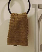 Load image into Gallery viewer, Navira 100% cotton light green face towel 30 x 50cm - image 5