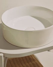 Load image into Gallery viewer, Ovara countertop basin in white glazed ceramic Ø 36 cm - image 2