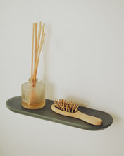 Load image into Gallery viewer, Arely set of 2 shelves in MDF with green lacquer finish 35 cm/55 cm - image 3