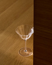 Load image into Gallery viewer, Neia clear cocktail glass, 29 cl - image 3