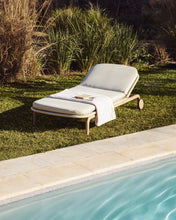 Load image into Gallery viewer, Alipa sun lounger in FSC 100% solid acacia wood and ecru rope cord - image 4