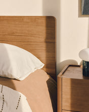 Load image into Gallery viewer, Arelida bed made of oak veneer and solid oak wood with light brown finish for 160 x 200 cm mattress FSC Mix Credit - image 7