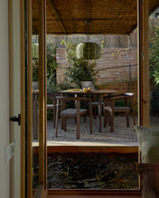 Load image into Gallery viewer, Erice round table in aluminium and brown tempered glass Ø120 cm - image 4