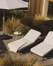 Load image into Gallery viewer, Kionia taupe aluminium sun lounger. - image 3