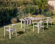 Load image into Gallery viewer, Erice oval table in aluminium and ecru tempered glass 180 x 90 cm - image 5