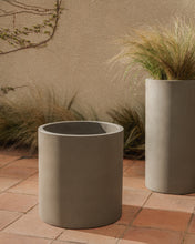 Load image into Gallery viewer, Aiguablava grey cement planter Ø 52cm - image 2