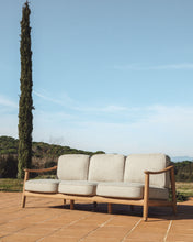 Load image into Gallery viewer, Elunda 3-seater outdoor sofa in solid teak wood FSC 100% 215cm - image 3