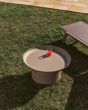 Load image into Gallery viewer, Arcola coffee table in taupe aluminium Ø70cm - image 2