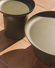 Load image into Gallery viewer, Arcola side table in green aluminium Ø45cm - image 3
