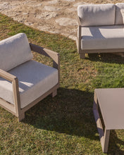 Load image into Gallery viewer, Nerano set with 3-seater sofa, 2 armchairs and coffee table in tempered glass and taupe aluminium - image 3