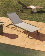 Load image into Gallery viewer, Stackable Capraia sun lounger in green aluminium with beige texteline - image 5