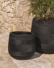 Load image into Gallery viewer, Tival set of 2 black cement-effect planters Ø 50cm/Ø 34cm - image 3