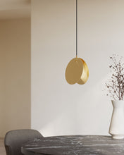 Load image into Gallery viewer, Monica pendant lamp brass - image 4