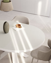 Load image into Gallery viewer, Vashti extendable round table in glass and MDF with steel legs in white, Ø 120(160)x120cm - image 10