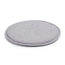 Load image into Gallery viewer, Silke cushion grey light