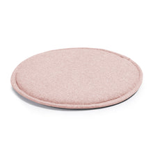 Load image into Gallery viewer, Silke cushion pink