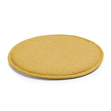 Load image into Gallery viewer, Silke cushion mustard