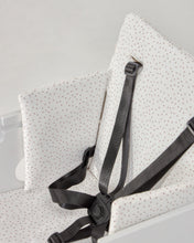 Load image into Gallery viewer, 100% organic cotton (GOTS) Nuun highchair cushion in pink polka dots - image 8