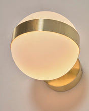 Load image into Gallery viewer, Anasol metal wall sconce with gold finish - image 5