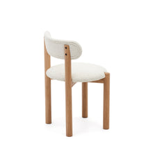 Load image into Gallery viewer, Nebai chair in white bouclé and solid oak wood structure with natural finish - image 5