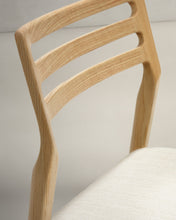 Load image into Gallery viewer, Cudia chair removable cover in beige chenille solid oak wood natural finish FSC Mix Credit - image 14