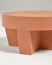 Load image into Gallery viewer, Vilena round outdoor terracotta coffee table, Ø 60 cm - image 4