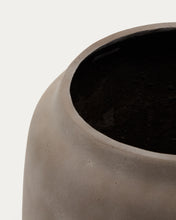 Load image into Gallery viewer, Lira terracotta-effect planter Ø53cm - image 3