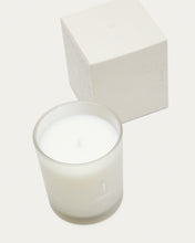 Load image into Gallery viewer, 170g Soft Jasmin scented candle - image 5