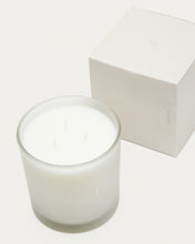 Load image into Gallery viewer, 400g Soft Jasmin scented candle - image 7