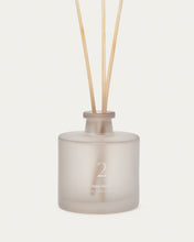 Load image into Gallery viewer, 100ml Sweet Vanilla fragrance reed diffuser - image 6