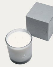 Load image into Gallery viewer, 400g Cozy Cashmere scented candle - image 5