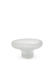 Load image into Gallery viewer, Ondaro frosted glass centrepiece 15cm