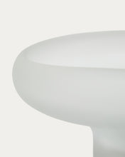 Load image into Gallery viewer, Ondaro frosted glass centrepiece 15cm - image 5