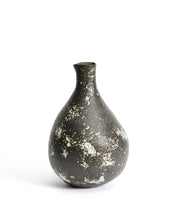 Load image into Gallery viewer, Orelin ceramic vase in black and white 39 cm