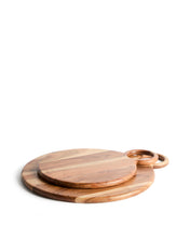Load image into Gallery viewer, Dalme acacia wood serving board Ø35.5cm - image 2