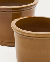 Load image into Gallery viewer, Presili set of 2 ceramic planters with glazed mustard finish Ø 37 / 47 cm - image 5