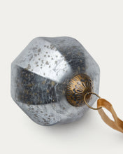 Load image into Gallery viewer, Blama set of 2 Christmas baubles made of silver recycled glass, Ø 10 cm - image 3